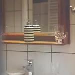 Borostyan 20 Vendeghaz Apartament