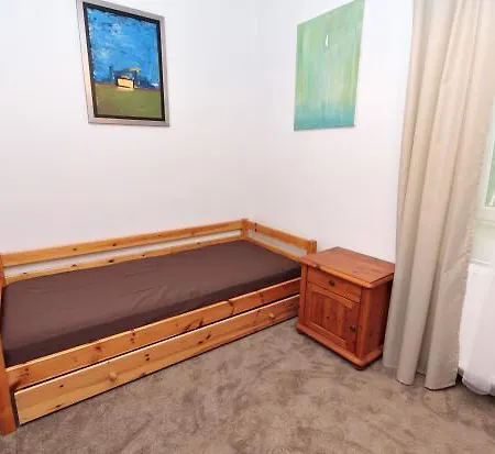 Borostyan 20 Vendeghaz Apartament *